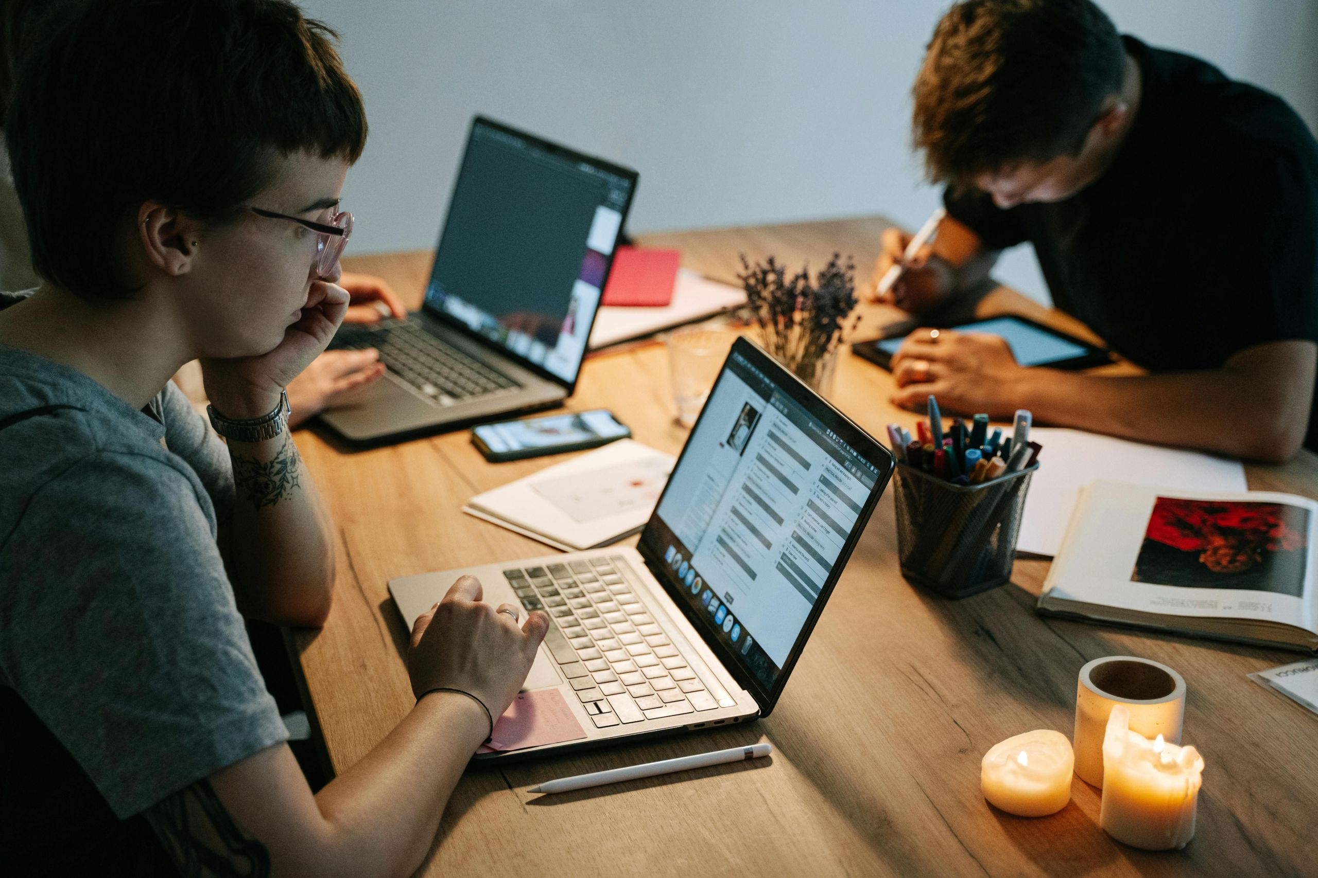 Ar technologijos keičia vertėjų profesiją? Tikroji tiesa apie dirbtinį intelektą ir vertimus